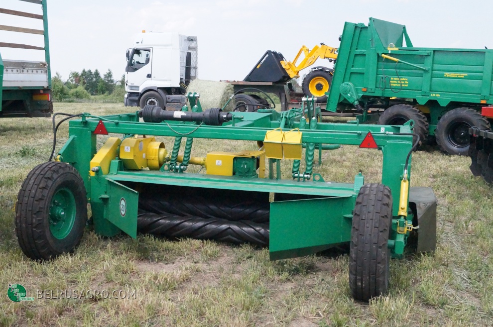 Косилка дисковая полуприцепная КДП-310 (с обрезиненными вальцами)